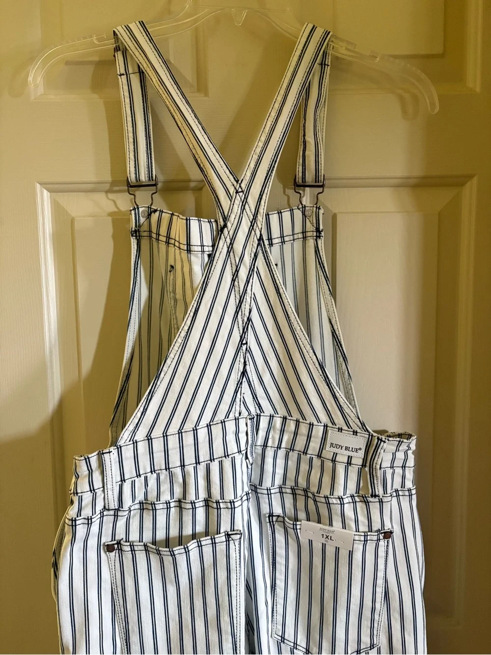 NWT Judy Blue Size 1x Striped White & Blue Painter Overalls *small call out